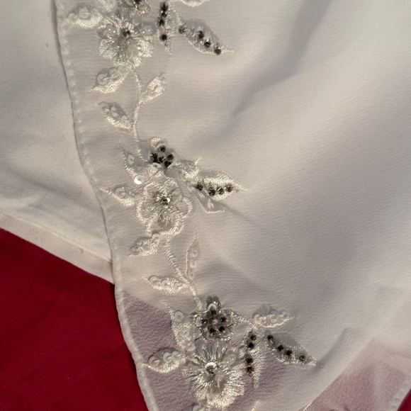 🥂 Vintage Wedding Pashmina with Beautiful Bead Work and Pave Crystals 🥂 - Picture 9 of 10